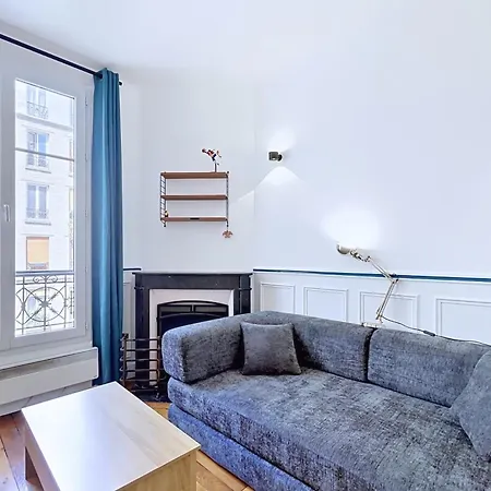 Cosy Flat Near Parc De La *