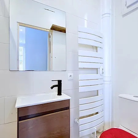 Cosy Flat Near Parc De La Appartement
